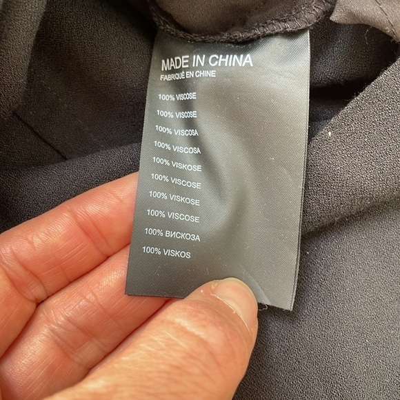 Club Monaco Bodena frill Long Sleeve Romper Jumpsuit shorts v neck Black Sz 0 - Picture 12 of 16